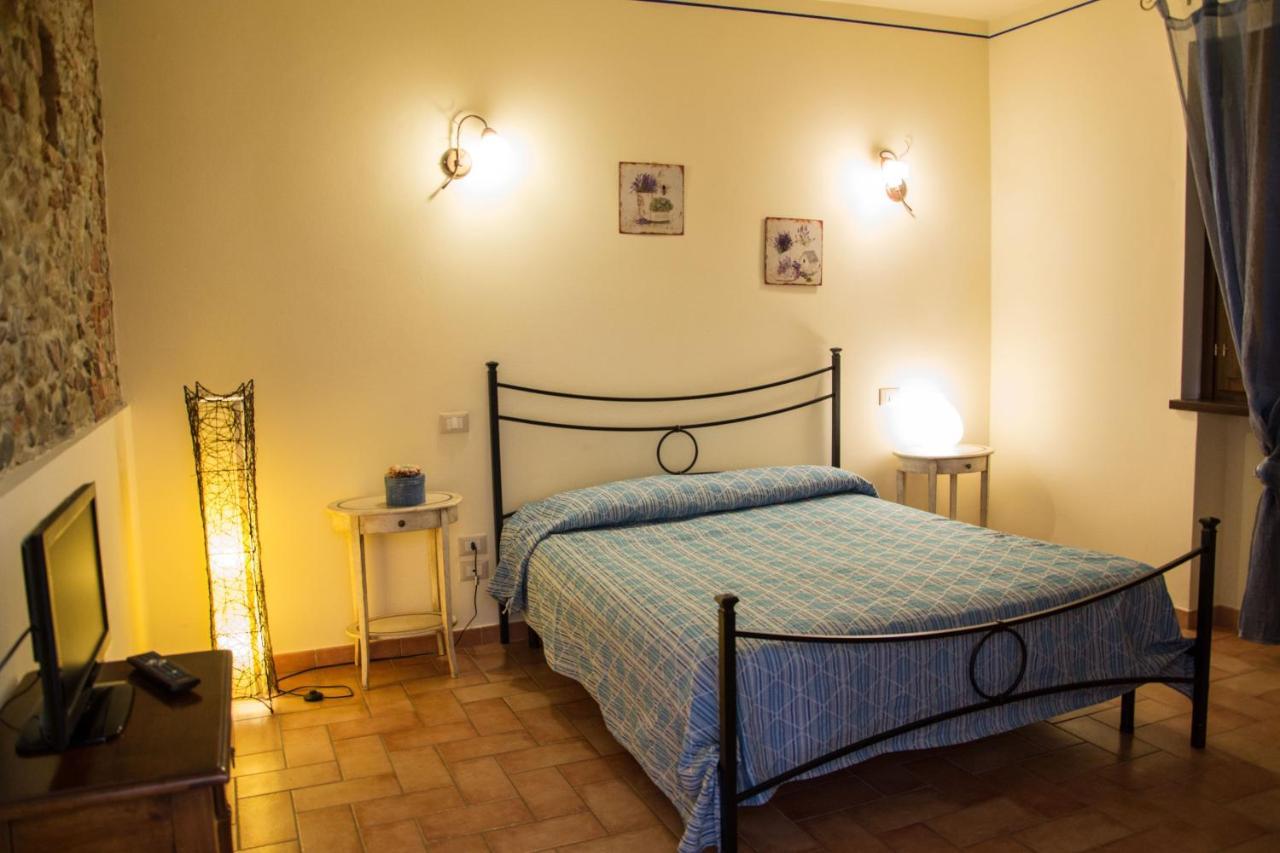 Chiesina Uzzanese Room In Farmhouse - Apartment In Farmhouse Casolare Dei Fiori מראה חיצוני תמונה
