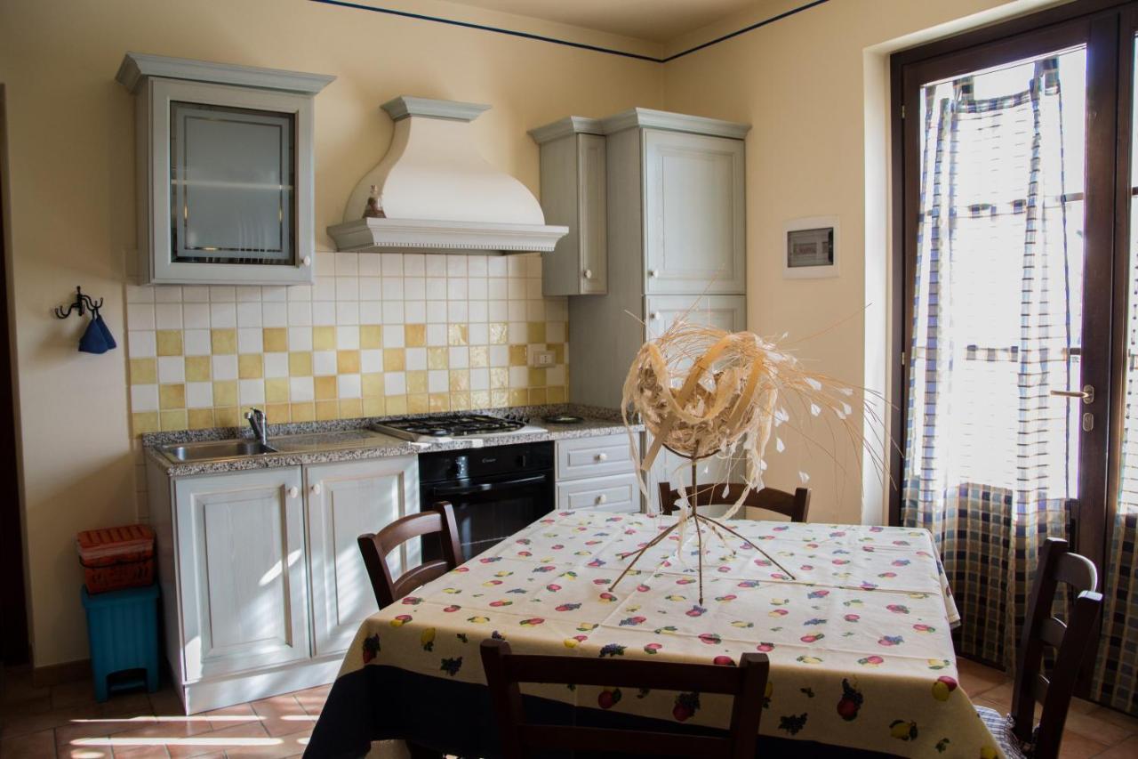 Chiesina Uzzanese Room In Farmhouse - Apartment In Farmhouse Casolare Dei Fiori מראה חיצוני תמונה